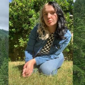 Meet your Posher, April